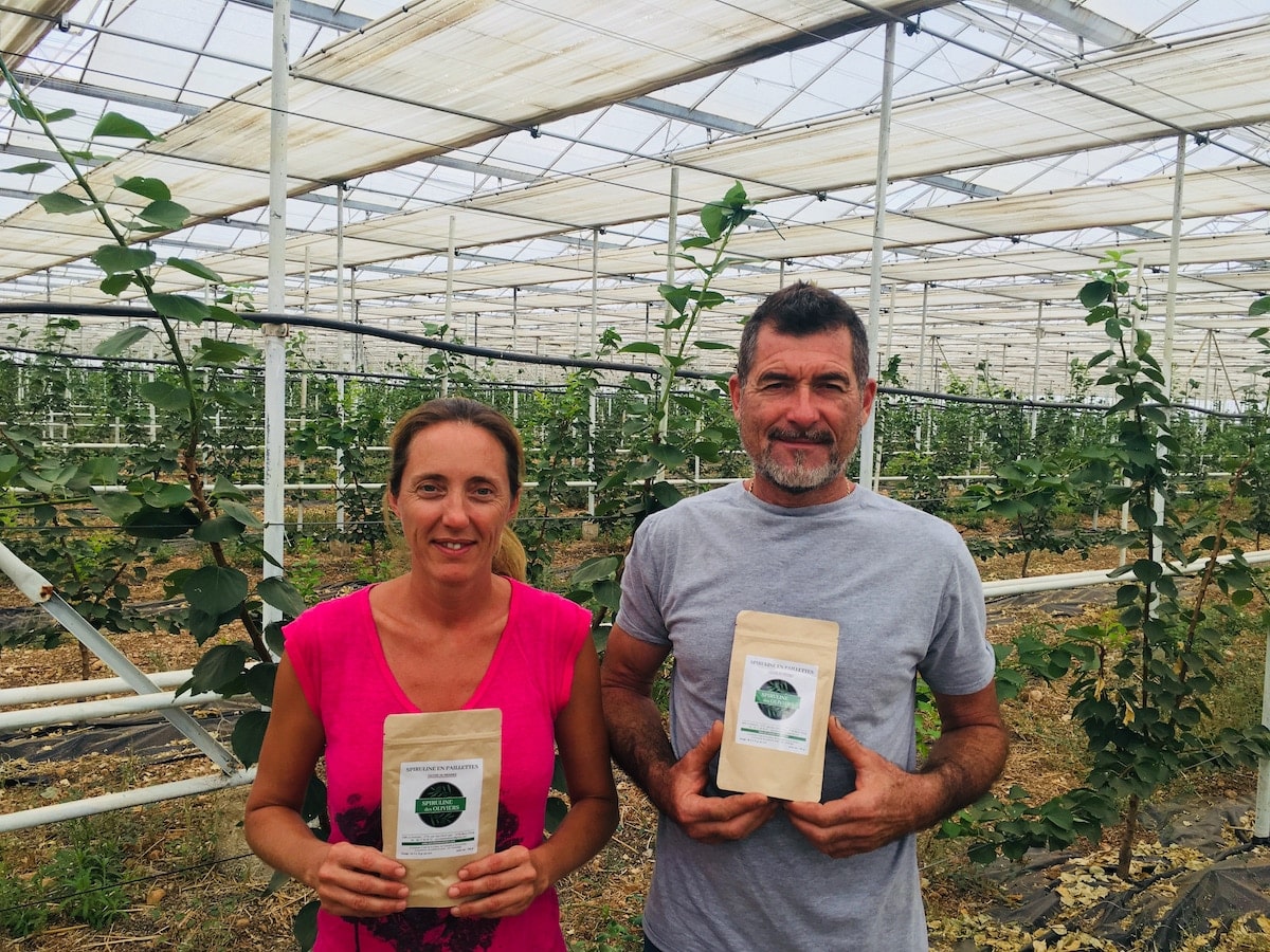 Olivier et Agnès, producteurs de la spiruline des oliviers en provence